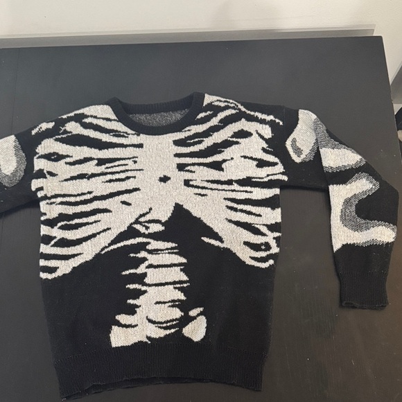 The Unbranded Brand Other - Emo Skeleton Sweater size Small